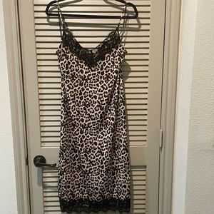 🖤🤍 Zara Slip Dress